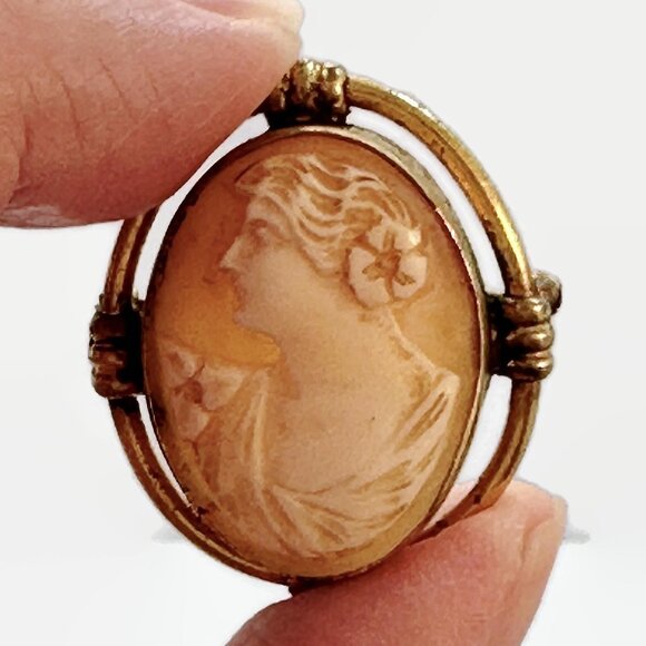 Cameo Brooch, Shell, Left Facing, Gold Filled, Art Deco, 1920s, Antique, Vintage - Picture 3 of 6
